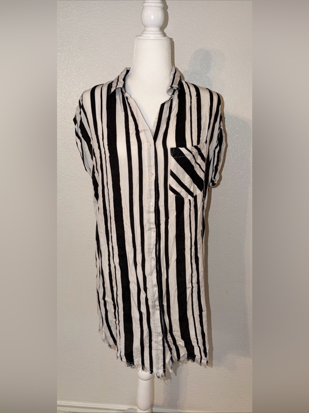 Umgee Size S Black and White Striped Swim Bathing Suit Beach Cover-Up Buttoned